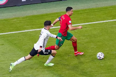 رونالدو أساسيا.. تشكيل قمة ألمانيا والبرتغال في نصف نهائي دوري الأمم الأوروبية